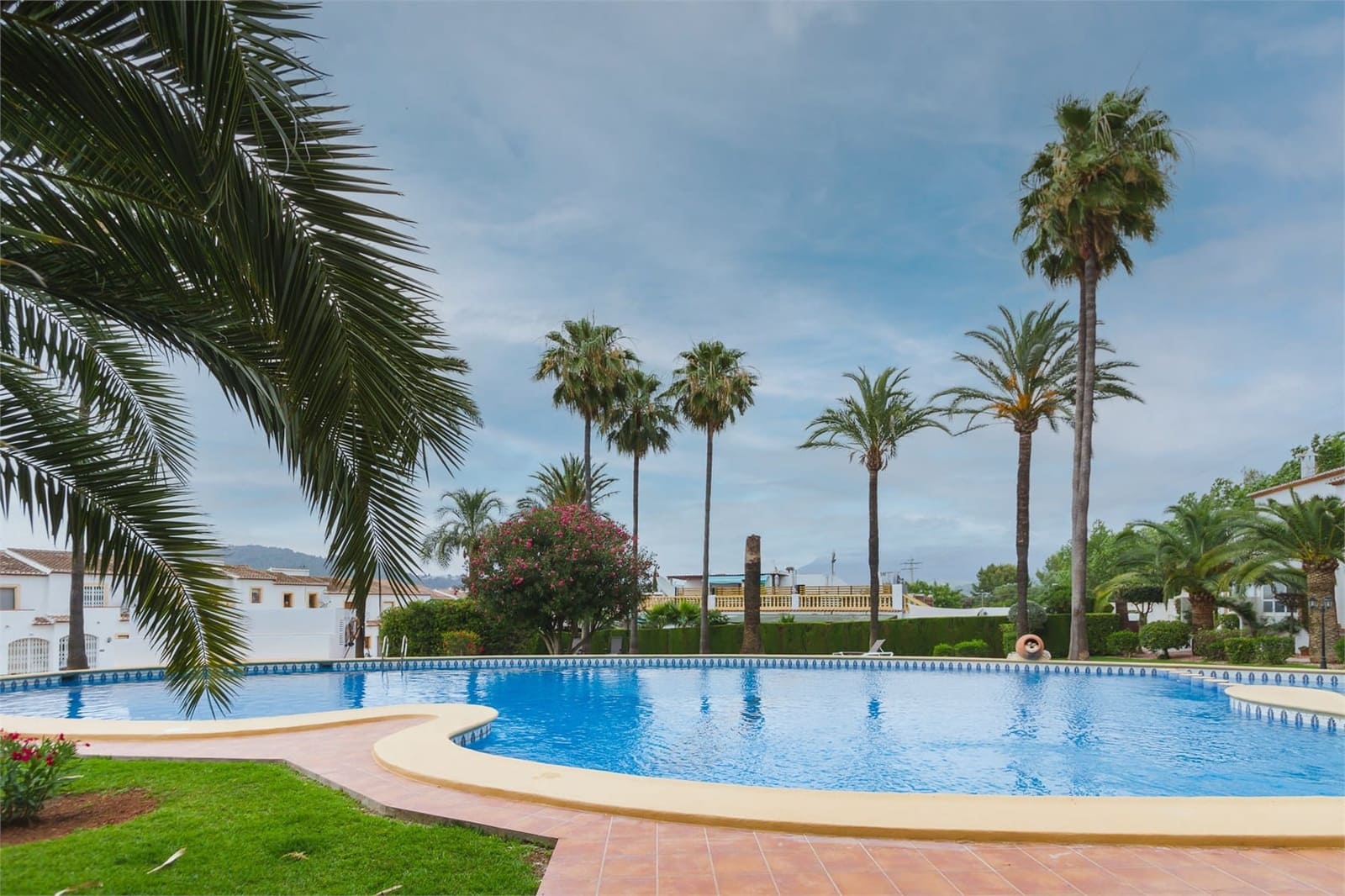 3 bedroom Bungalow for sale in Pedreguer with pool garage - € 322,000 (Ref: 9720970)