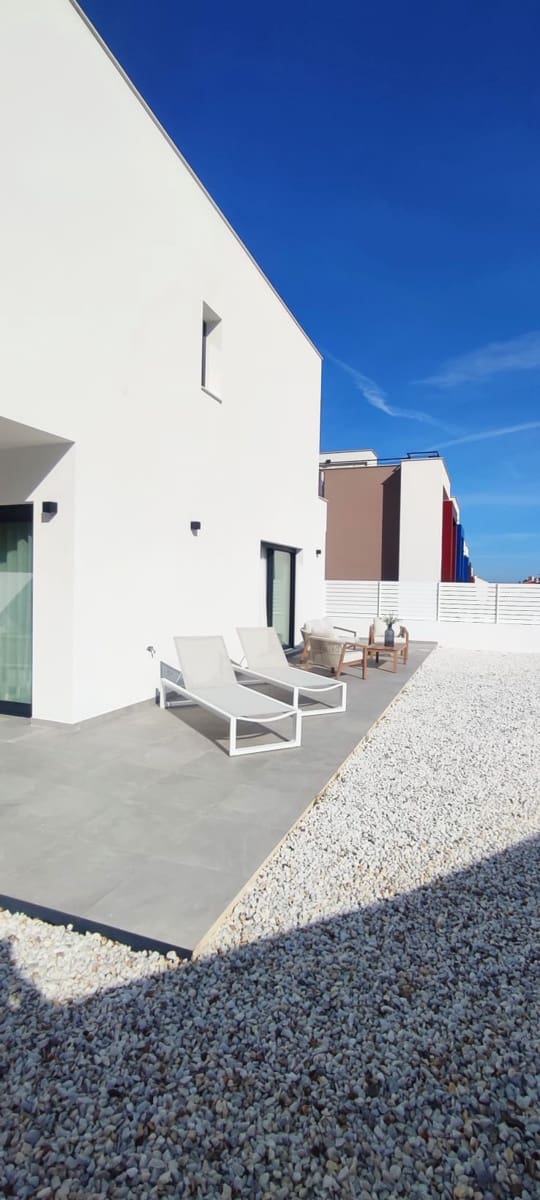 3 Zimmer Villa zu verkaufen in Denia mit Pool Garage - 675.000 € (Ref: 9720972)