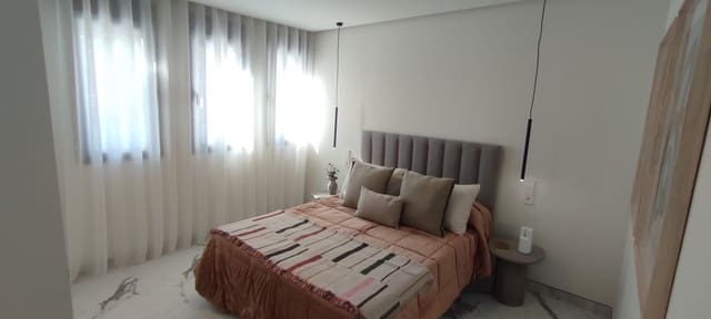 3 Zimmer Villa zu verkaufen in Dénia mit Pool Garage - 675.000 € (Ref: 9720972)