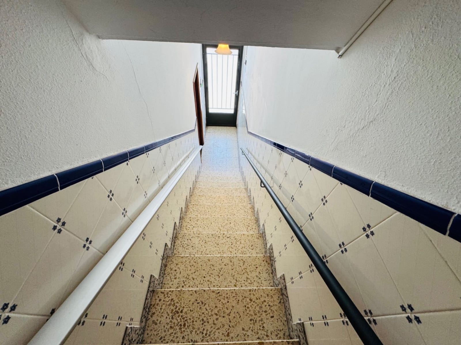 5 bedroom Townhouse for sale in Orba with pool - € 210,000 (Ref: 9720974)