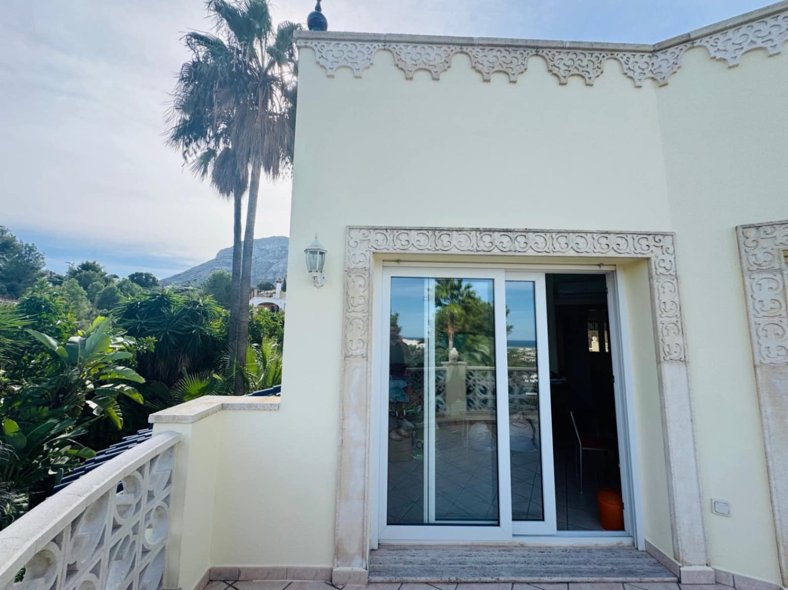 3 bedroom Villa for sale in Denia with pool garage - € 725,000 (Ref: 9734055)