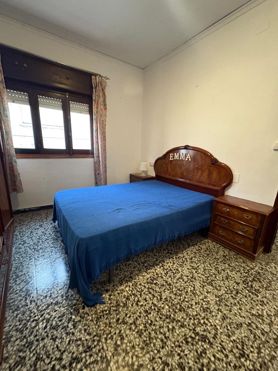 3 slaapkamer Appartement te koop in Denia met zwembad - € 160.000 (Ref: 9734059)