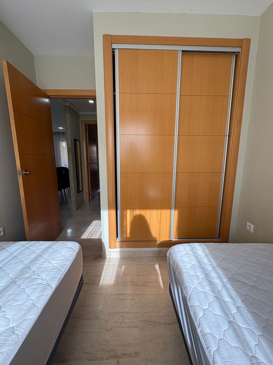 Apartamento Playa de 2 habitaciones en Dénia en venta con piscina garaje - 325.000 € (Ref: 9736190)