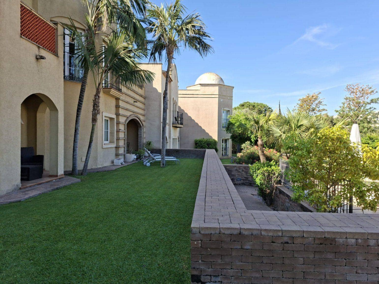 Piso de 2 habitaciones en La Sella en venta con piscina garaje - 423.000 € (Ref: 9775960)