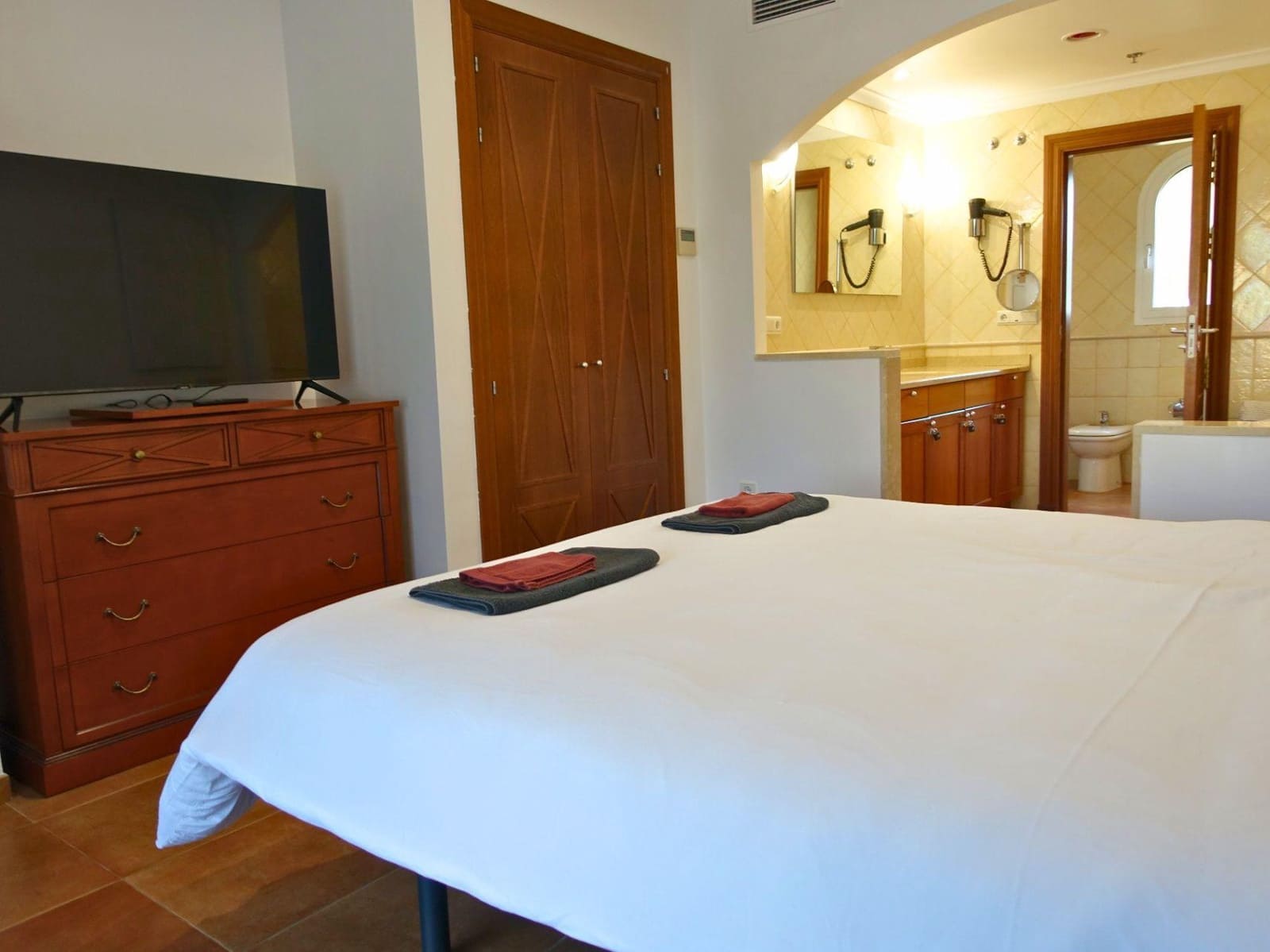 Piso de 2 habitaciones en La Sella en venta con piscina garaje - 423.000 € (Ref: 9775960)