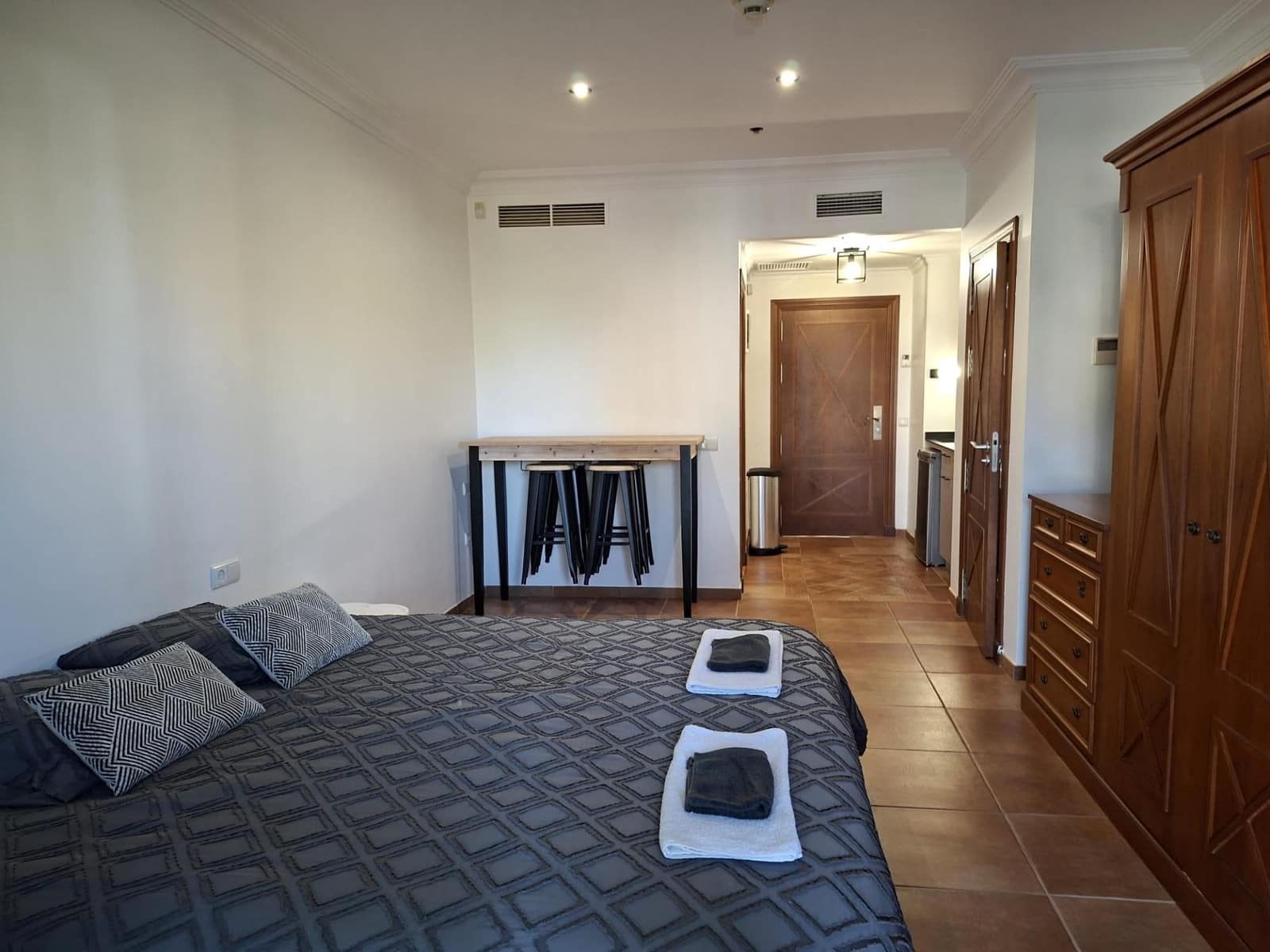 Piso de 2 habitaciones en La Sella en venta con piscina garaje - 423.000 € (Ref: 9775960)
