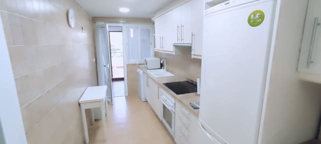 2 sovrum Lägenhet att hyra i Dénia med pool - 1 100 € (Ref: 9795341)