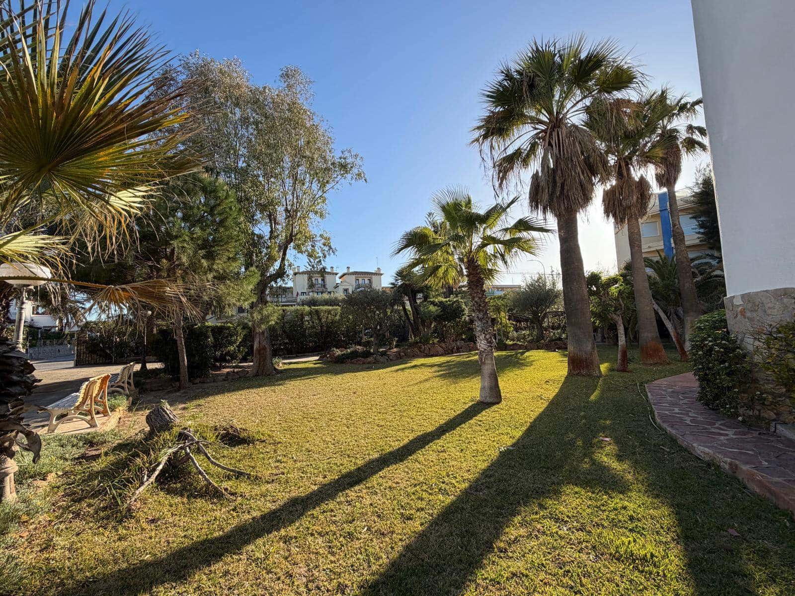 4 bedroom Villa for sale in Denia with garage - € 1,400,000 (Ref: 9816274)