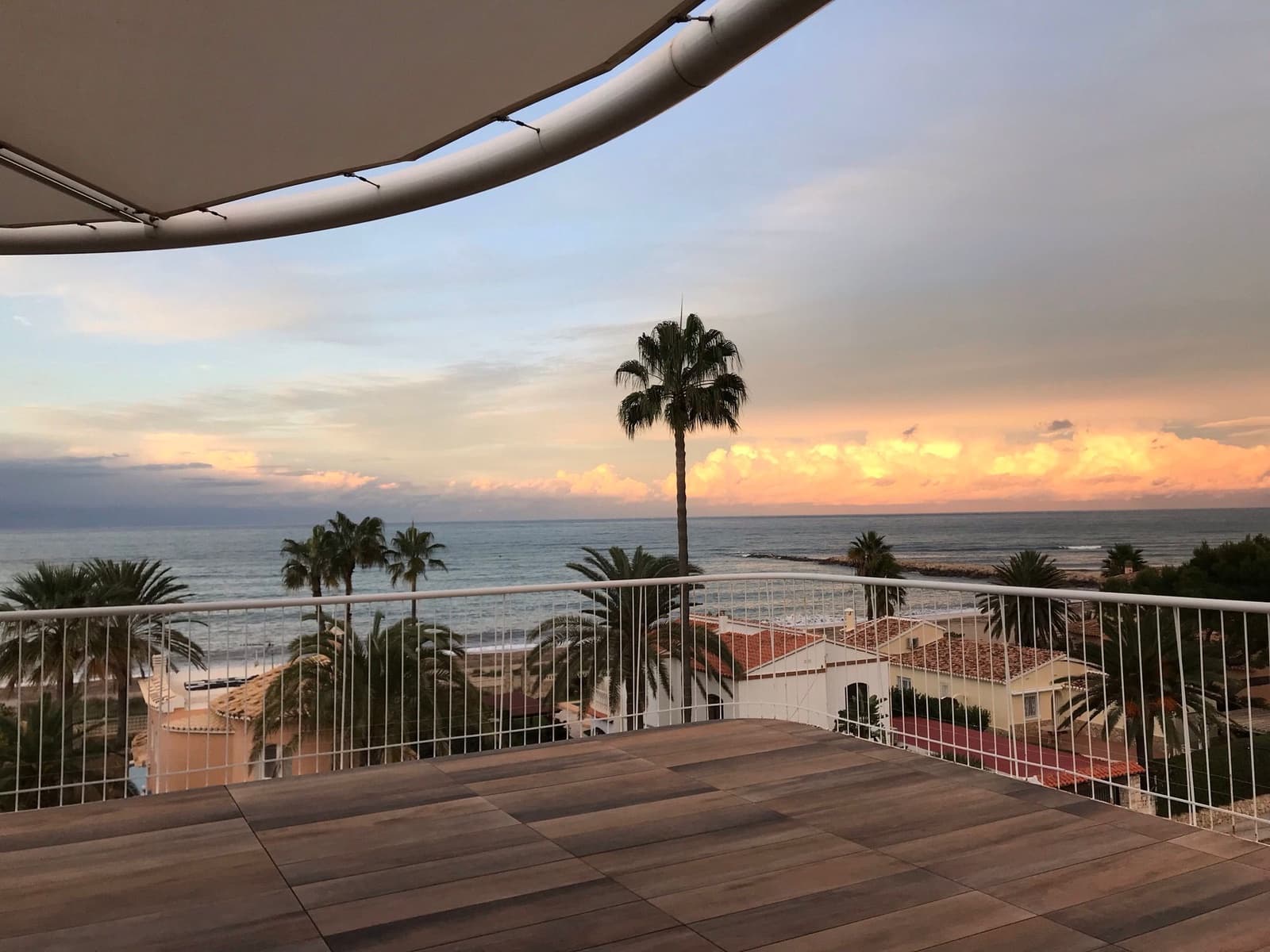 3 soverom Penthouse til salgs i Denia med svømmebasseng garasje - € 879 000 (Ref: 9816275)