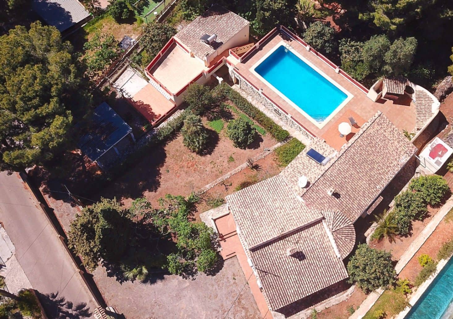 6 bedroom Villa for sale in Denia with pool garage - € 725,000 (Ref: 9821833)