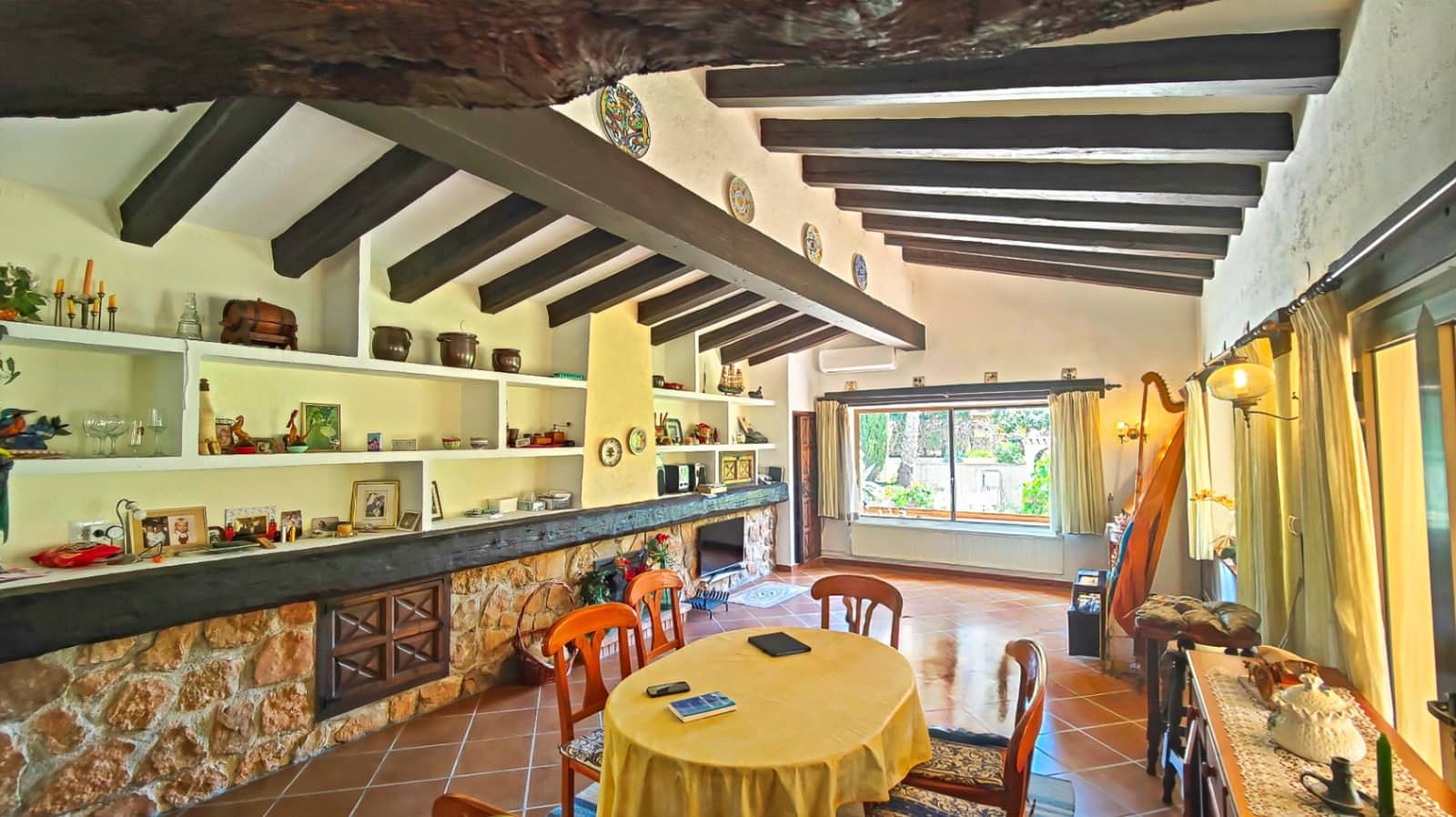 6 bedroom Villa for sale in Denia with pool garage - € 725,000 (Ref: 9821833)