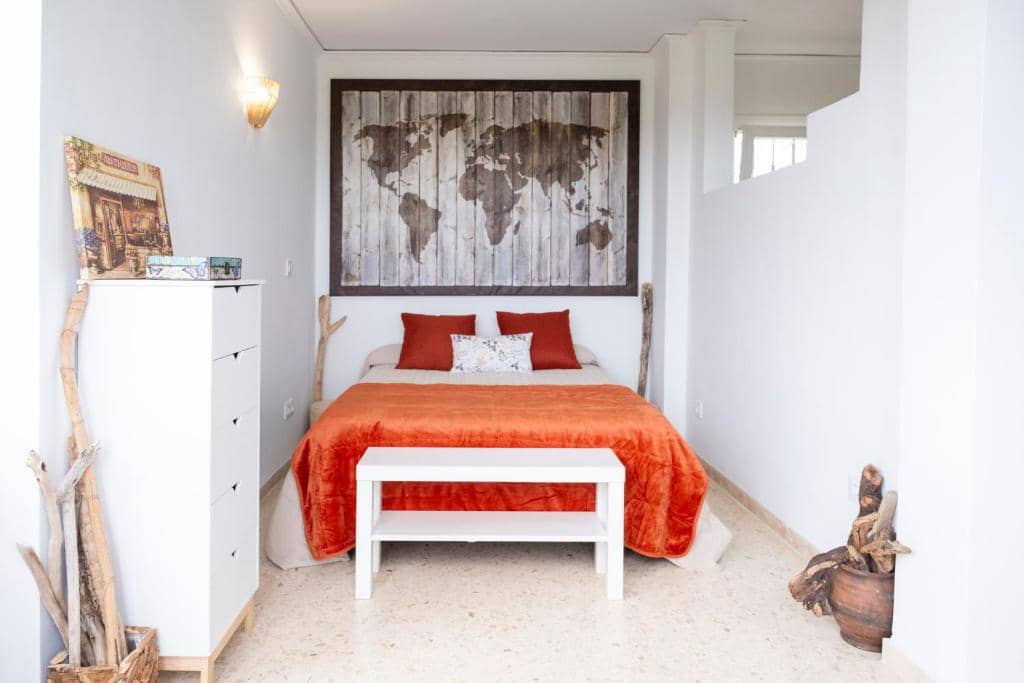 1 bedroom Beach Apartment for sale in Denia with pool garage - € 156,000 (Ref: 9821834)