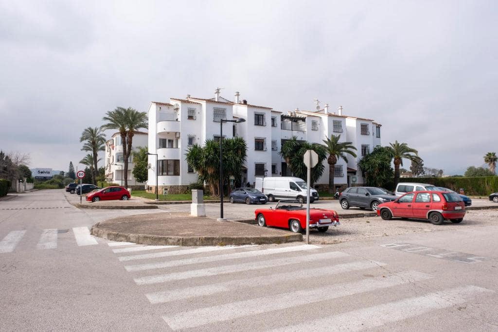 1 bedroom Beach Apartment for sale in Denia with pool garage - € 156,000 (Ref: 9821834)