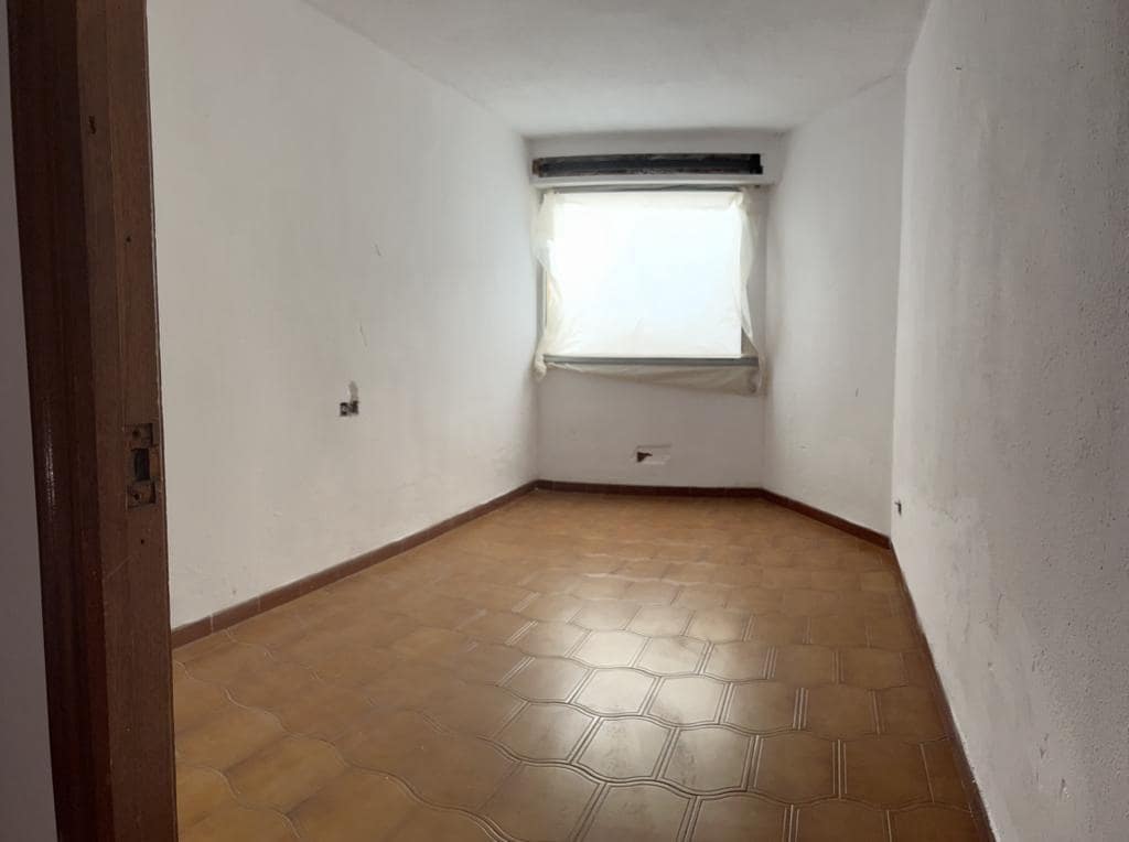 6 soveværelse Lejlighed til salg i Denia - € 280.000 (Ref: 9821836)