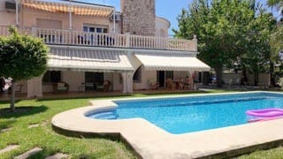 5 bedroom Villa for sale in Denia with pool garage - € 1,580,000 (Ref: 9828137)