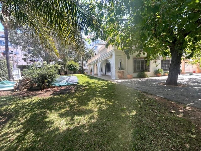 5 sovrum Villa till salu i Dénia med pool garage - 1 580 000 € (Ref: 9828137)