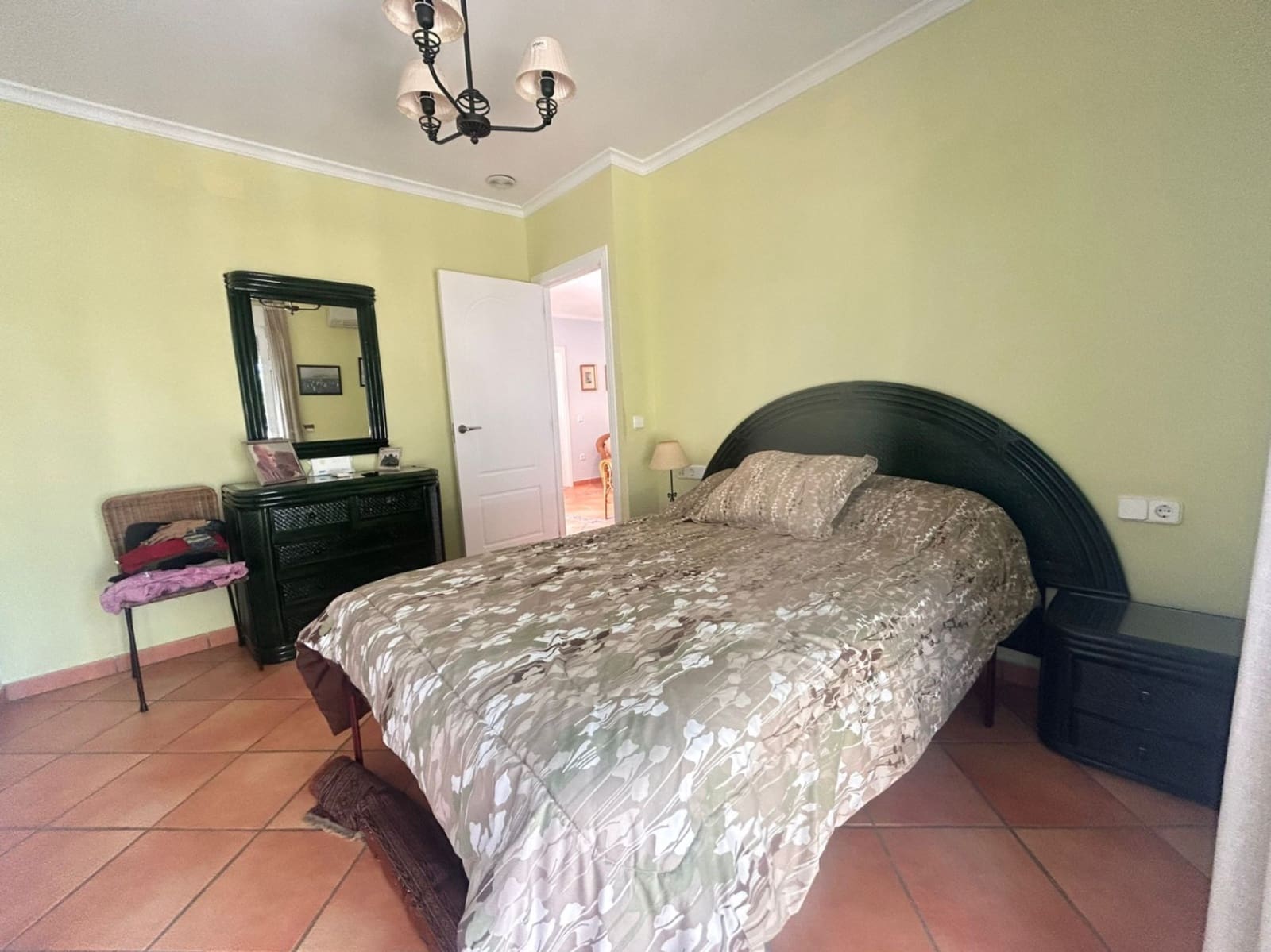 5 bedroom Villa for sale in Denia with pool garage - € 1,580,000 (Ref: 9828137)