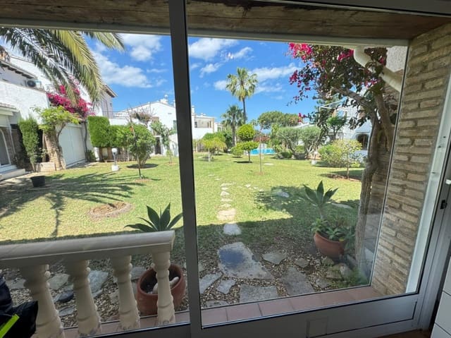 3 Zimmer Haus zu verkaufen in Dénia mit Pool Garage - 375.000 € (Ref: 9828138)
