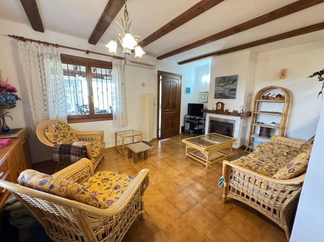 3 Zimmer Haus zu verkaufen in Dénia mit Pool Garage - 375.000 € (Ref: 9828138)