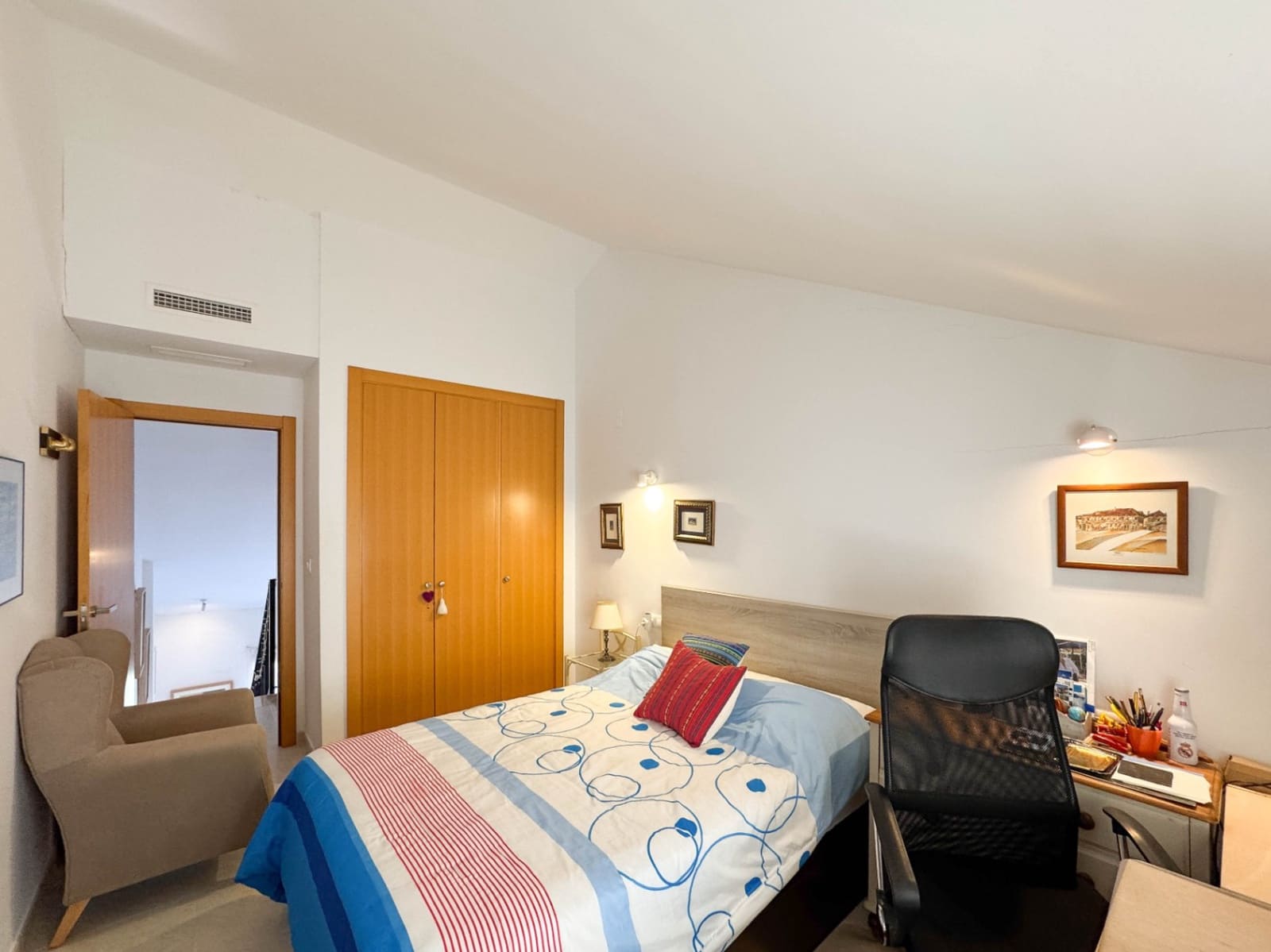 4 bedroom Penthouse for sale in Denia with garage - € 372,000 (Ref: 9861379)