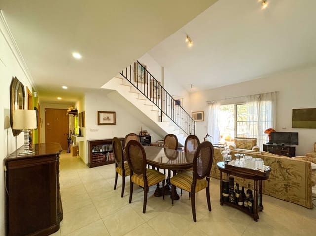 4 slaapkamer Penthouse te koop in Dénia met garage - € 372.000 (Ref: 9861379)