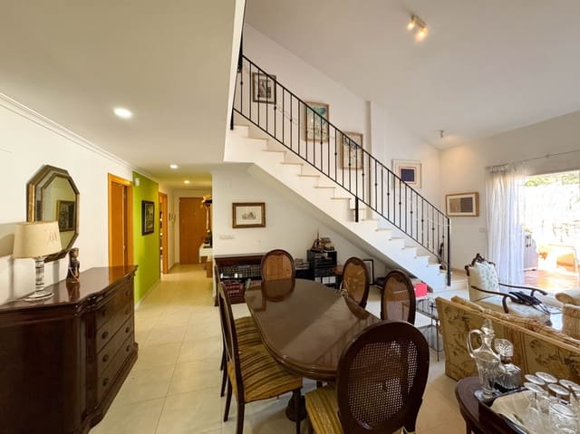 4 slaapkamer Penthouse te koop in Dénia met garage - € 372.000 (Ref: 9861379)