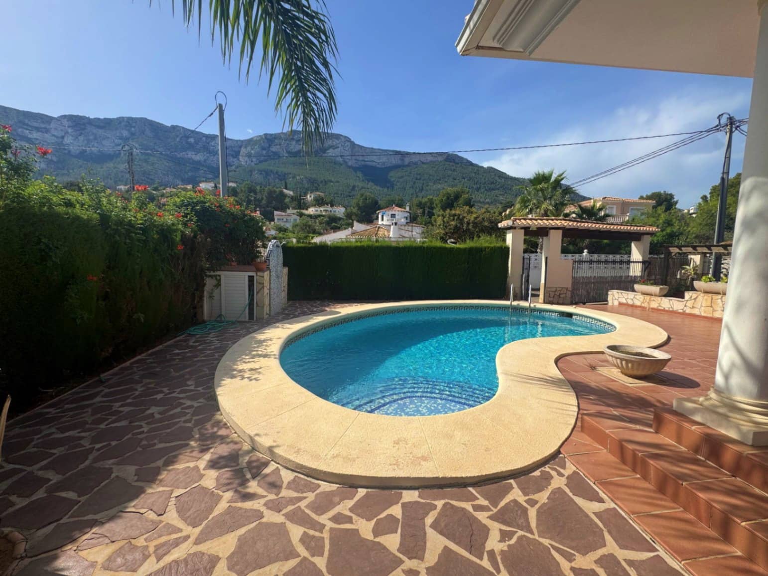 3 bedroom Villa for sale in Denia with pool garage - € 610,000 (Ref: 9867363)