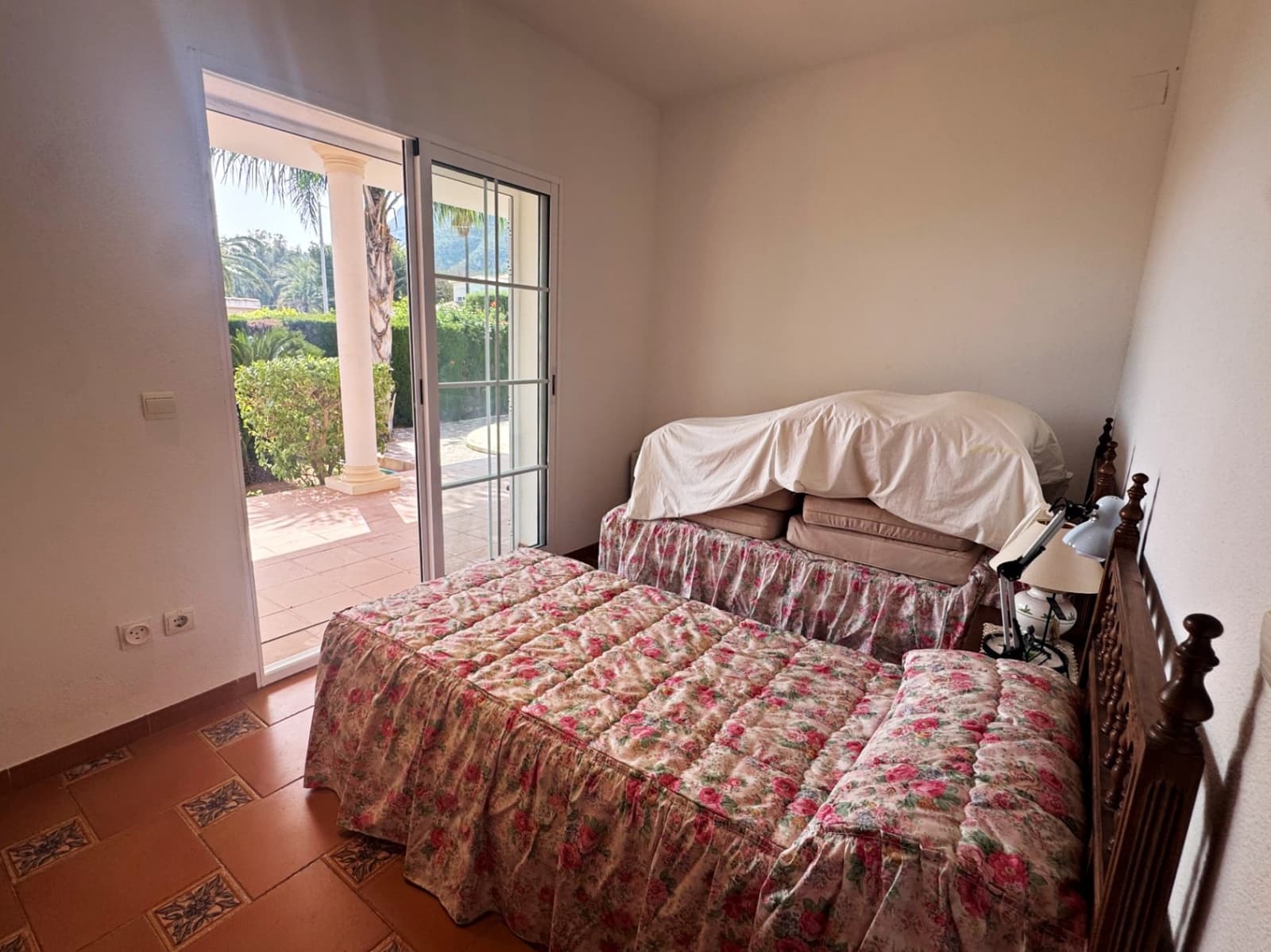 3 bedroom Villa for sale in Denia with pool garage - € 610,000 (Ref: 9867363)