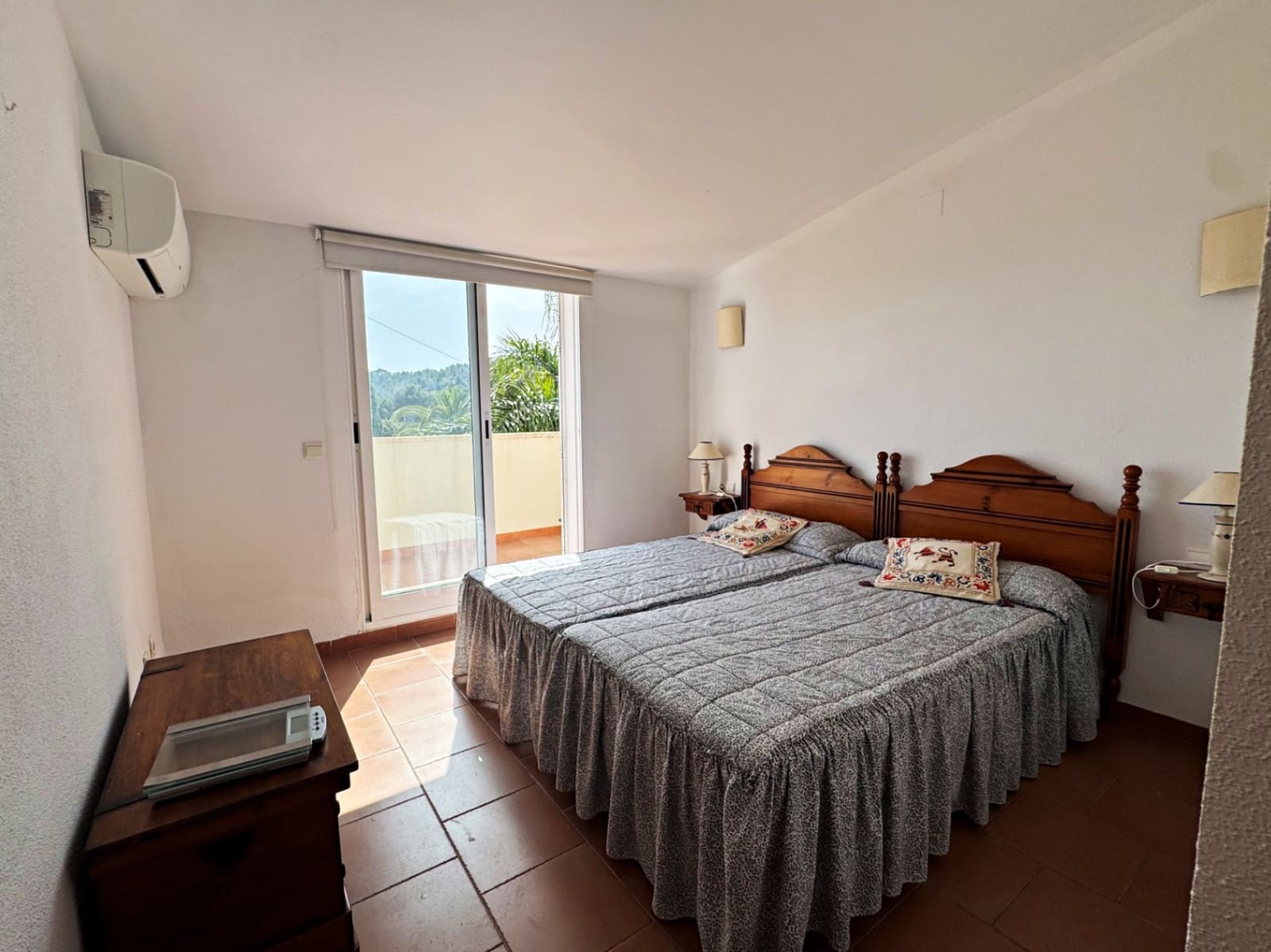 3 bedroom Villa for sale in Denia with pool garage - € 610,000 (Ref: 9867363)