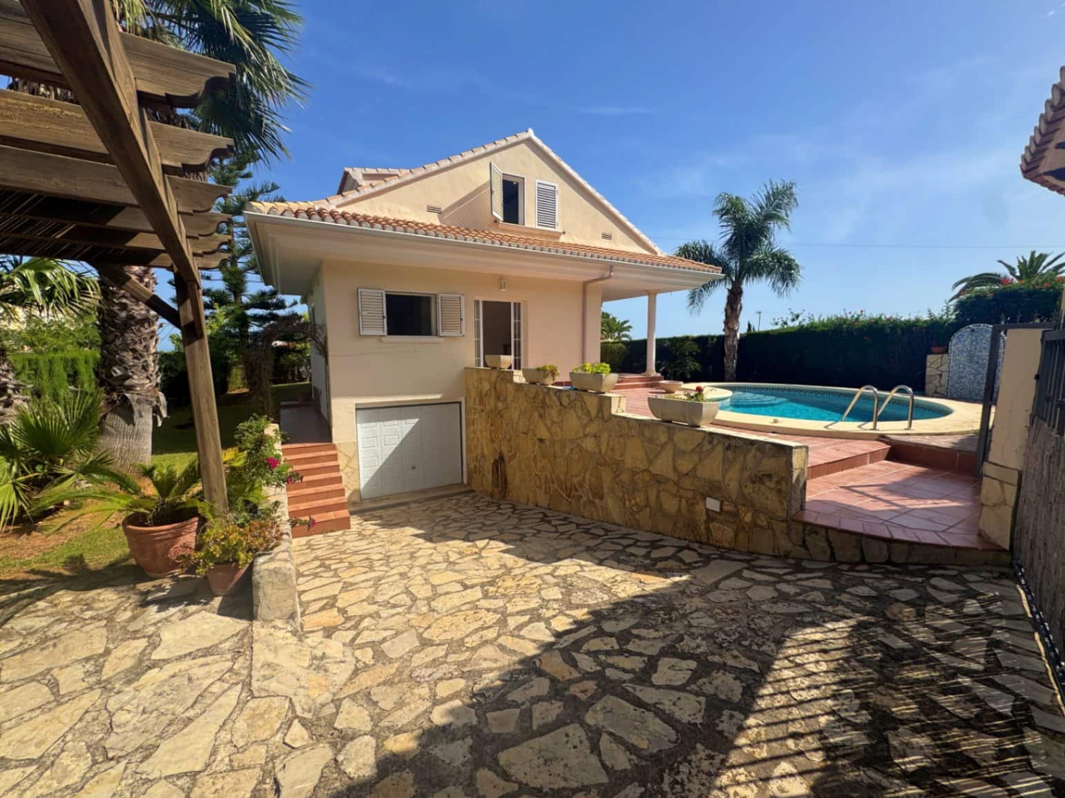 3 bedroom Villa for sale in Denia with pool garage - € 610,000 (Ref: 9867363)