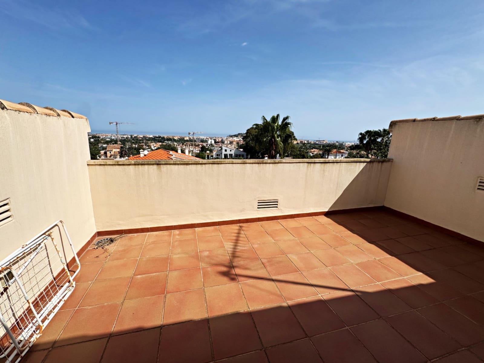3 bedroom Villa for sale in Denia with pool garage - € 610,000 (Ref: 9867363)