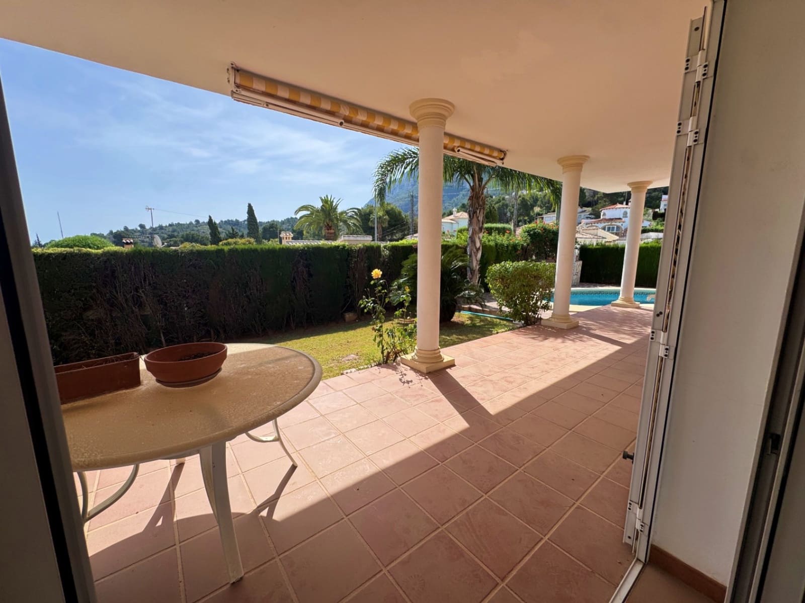 3 bedroom Villa for sale in Denia with pool garage - € 610,000 (Ref: 9867363)