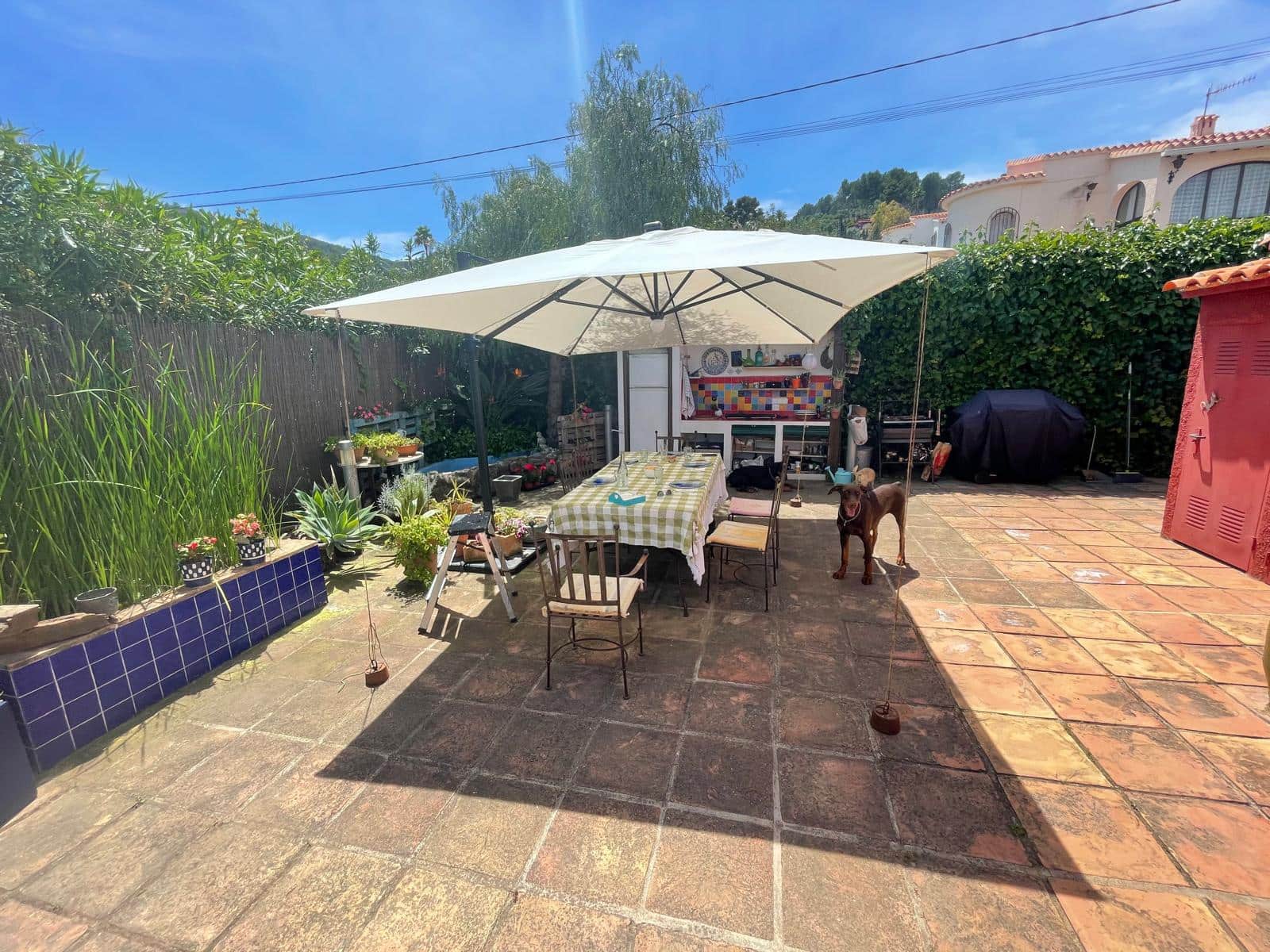 4 soveværelse Villa til salg i Orba med swimmingpool garage - € 389.900 (Ref: 9889383)