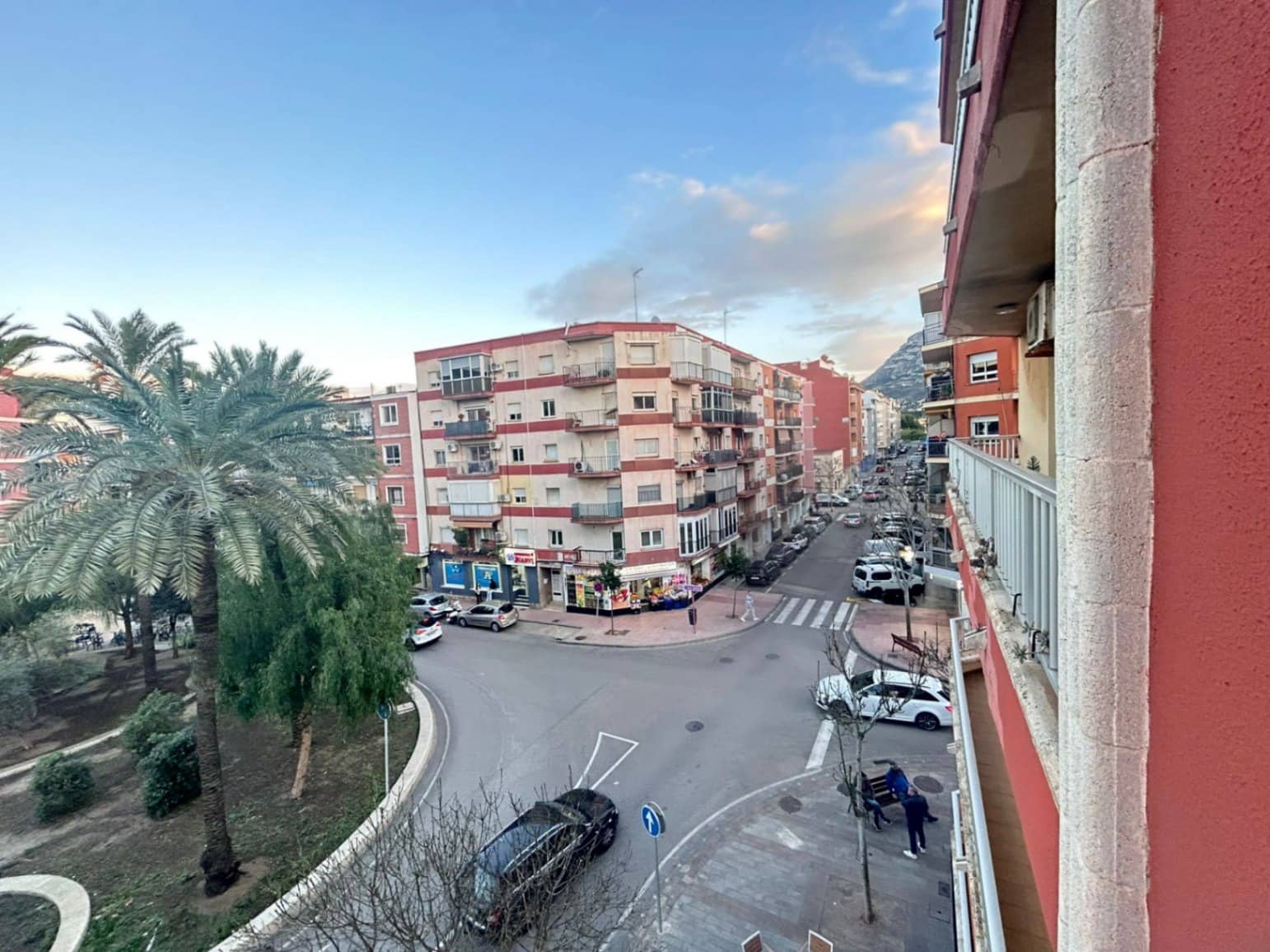 6 soveværelse Lejlighed til salg i Denia - € 375.000 (Ref: 9905201)