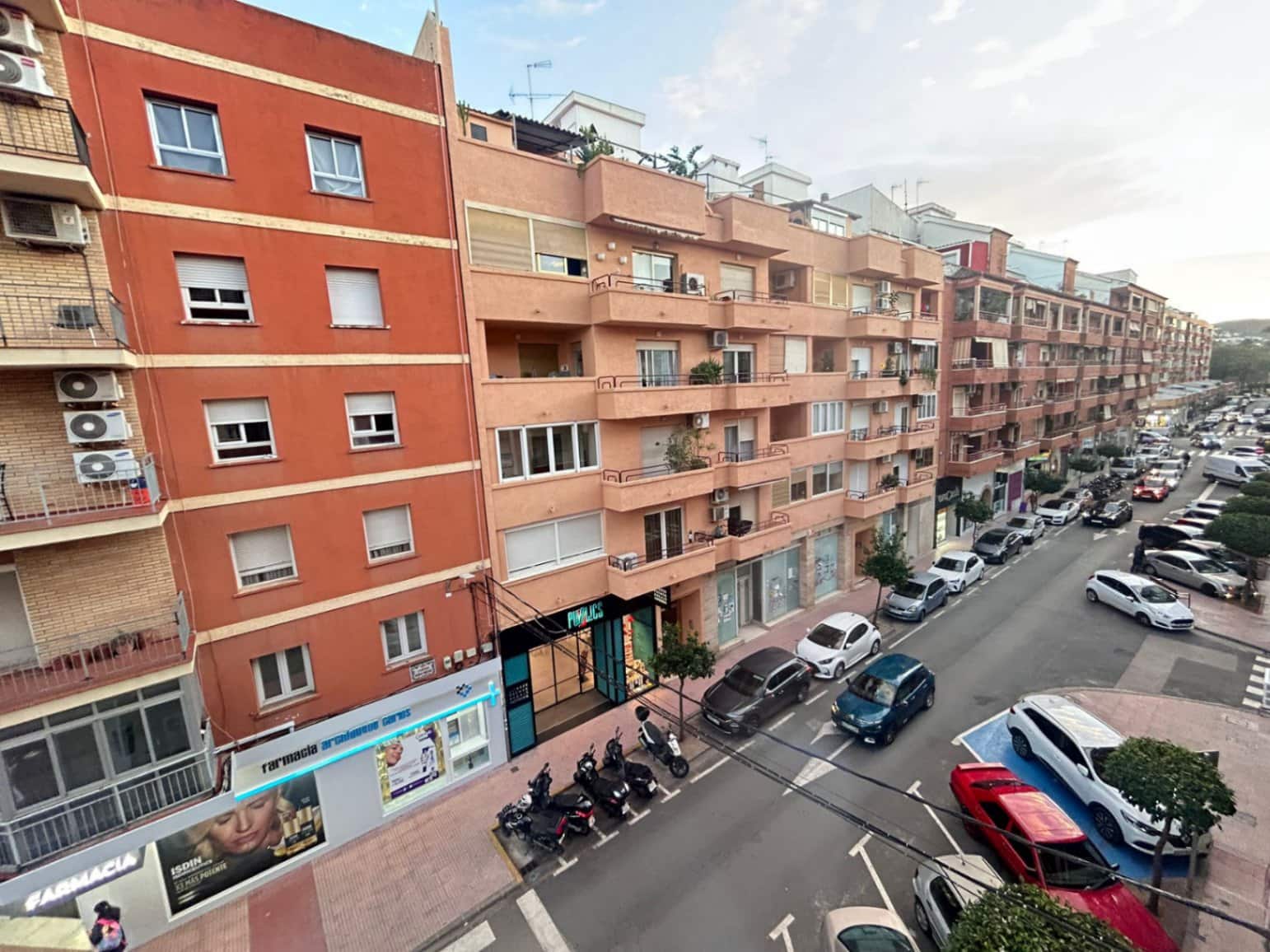 6 soveværelse Lejlighed til salg i Denia - € 375.000 (Ref: 9905201)