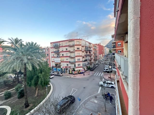 6 soveværelse Lejlighed til salg i Dénia - € 375.000 (Ref: 9905201)