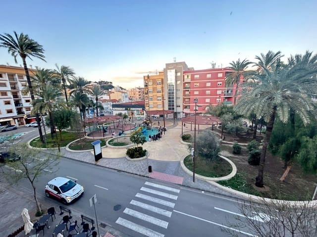 6 soveværelse Lejlighed til salg i Dénia - € 375.000 (Ref: 9905201)