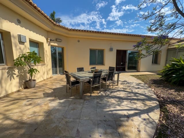 6 soverom Villa til salgs i El Vergel / Verger med svømmebasseng garasje - € 795 000 (Ref: 9928178)