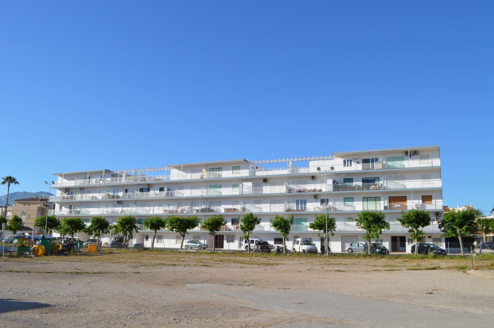 2 bedroom Beach Apartment for sale in Denia with pool garage - € 179,500 (Ref: 9928179)