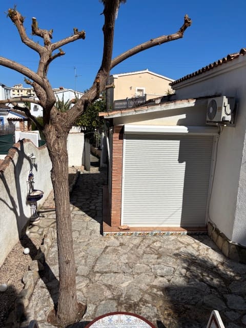 2 Zimmer Villa zu verkaufen in Denia mit Garage - 330.000 € (Ref: 9928181)