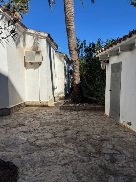 2 Zimmer Villa zu verkaufen in Denia mit Garage - 330.000 € (Ref: 9928181)