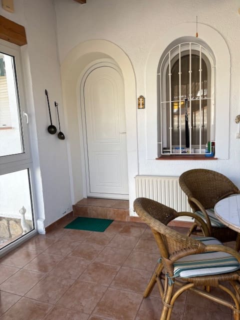 2 Zimmer Villa zu verkaufen in Denia mit Garage - 330.000 € (Ref: 9928181)