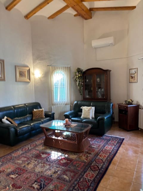 2 Zimmer Villa zu verkaufen in Denia mit Garage - 330.000 € (Ref: 9928181)