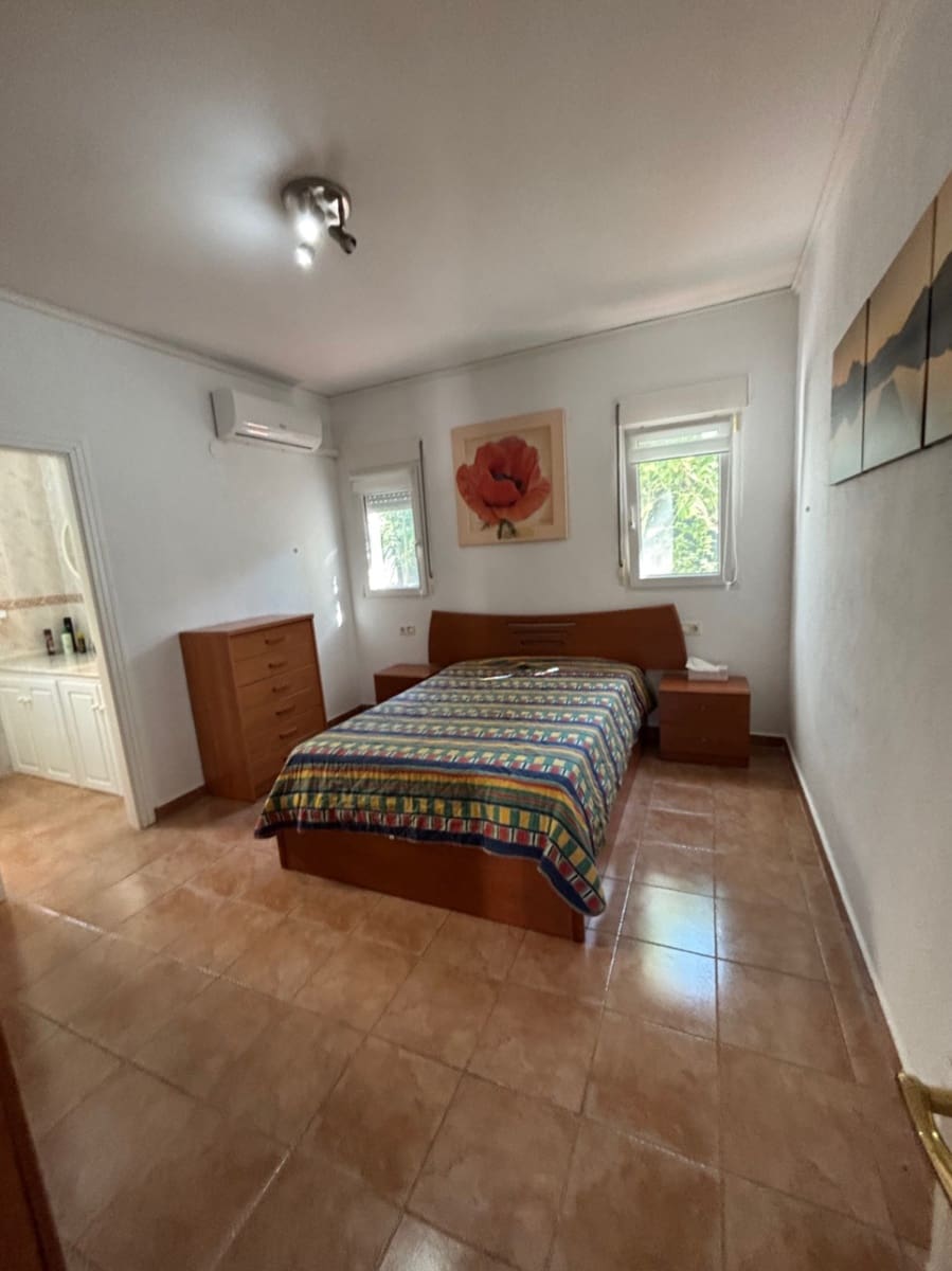 2 Zimmer Villa zu verkaufen in Denia mit Garage - 330.000 € (Ref: 9928181)