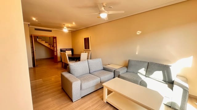 3 makuuhuone Kattohuoneisto myytävänä paikassa Centro Urbano, Dénia mukana uima-altaan 
autotalli - 550 000 € (Ref: 9928182)