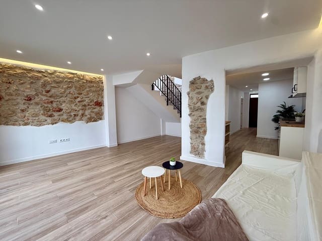 3 soveværelse Byhus til salg i Dénia - € 299.000 (Ref: 9928184)