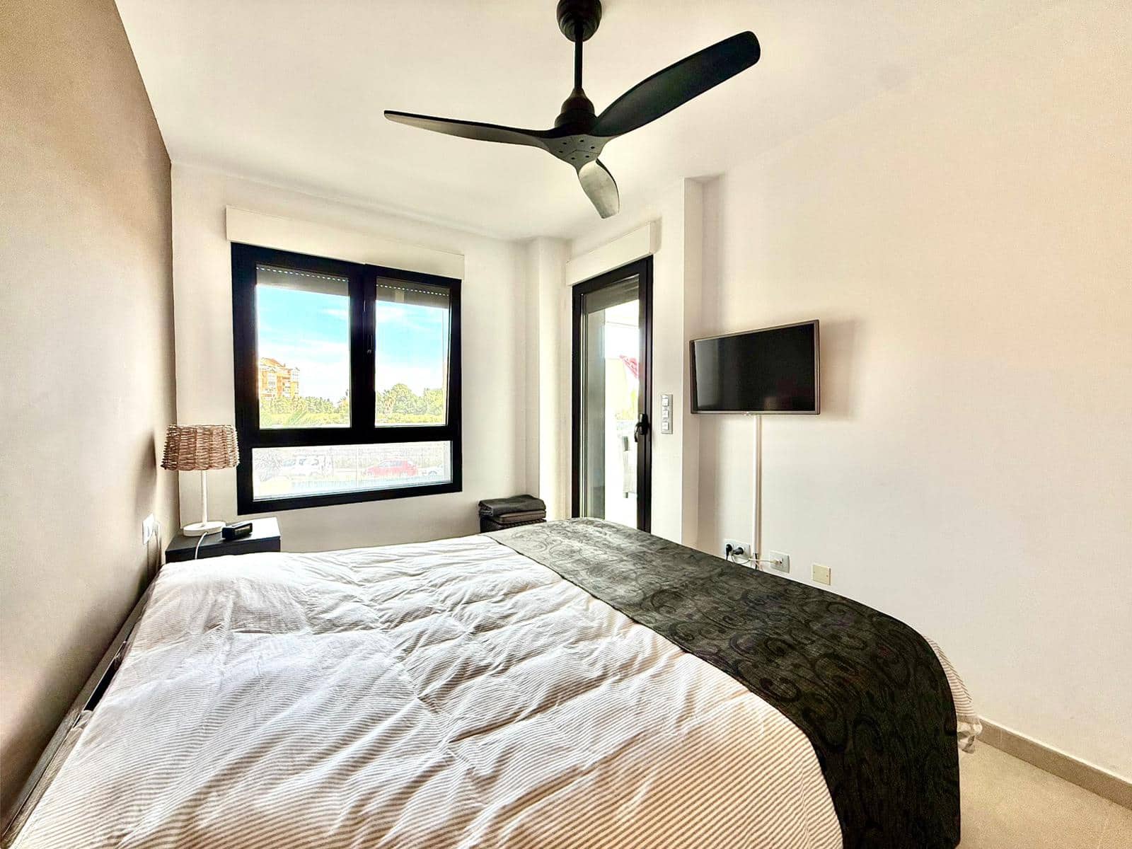 2 soverom Leilighet til salgs i Denia med svømmebasseng garasje - € 350 000 (Ref: 9938919)