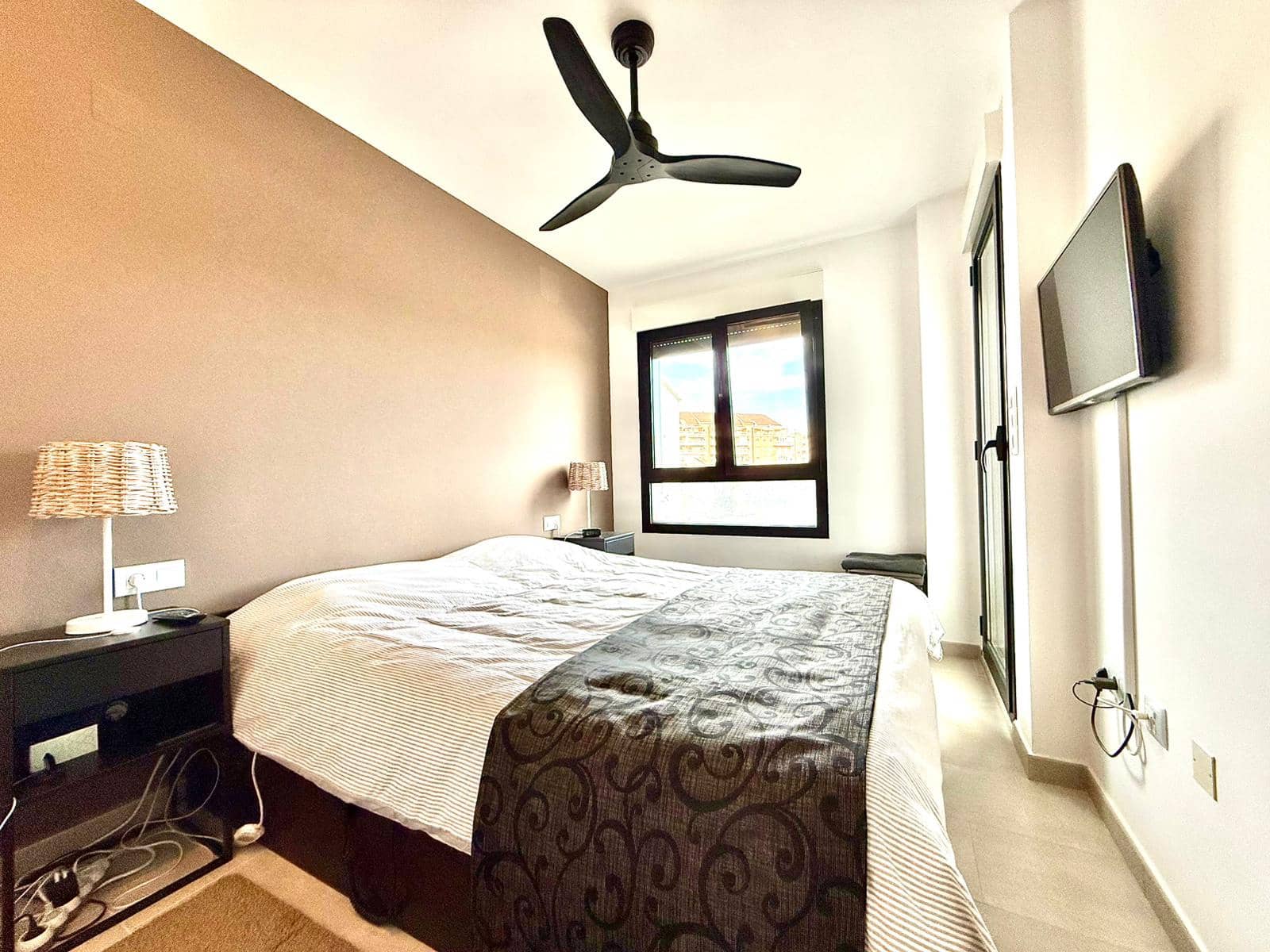 2 soverom Leilighet til salgs i Denia med svømmebasseng garasje - € 350 000 (Ref: 9938919)