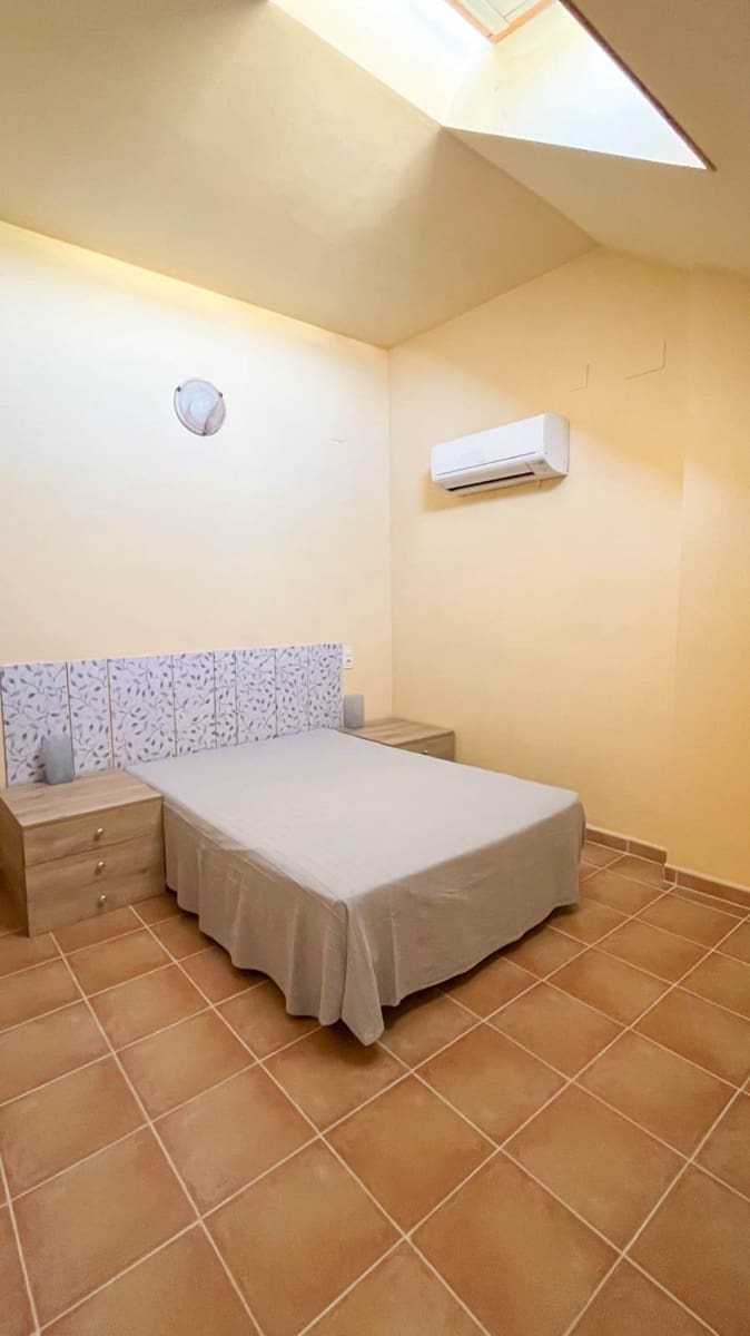 2 soveværelse Penthouse til salg i Denia med swimmingpool garage - € 362.000 (Ref: 9974012)