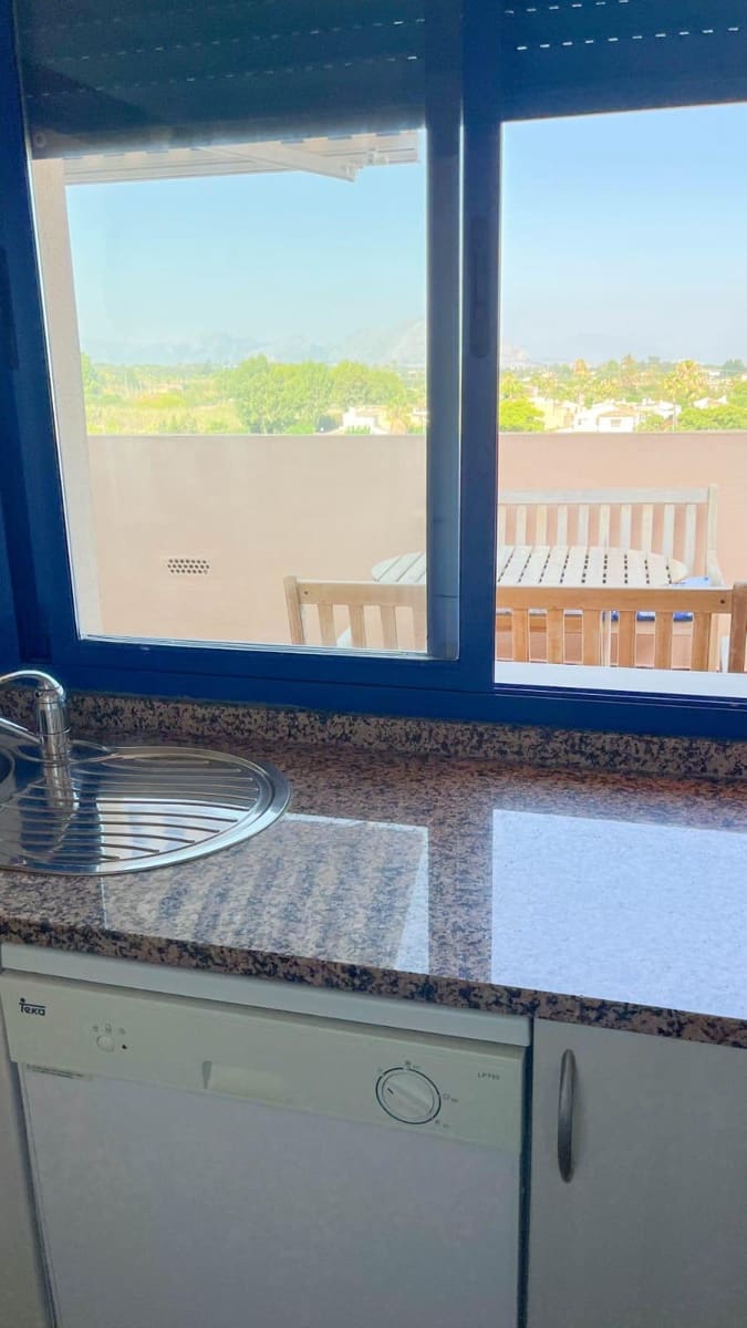 2 soveværelse Penthouse til salg i Denia med swimmingpool garage - € 362.000 (Ref: 9974012)
